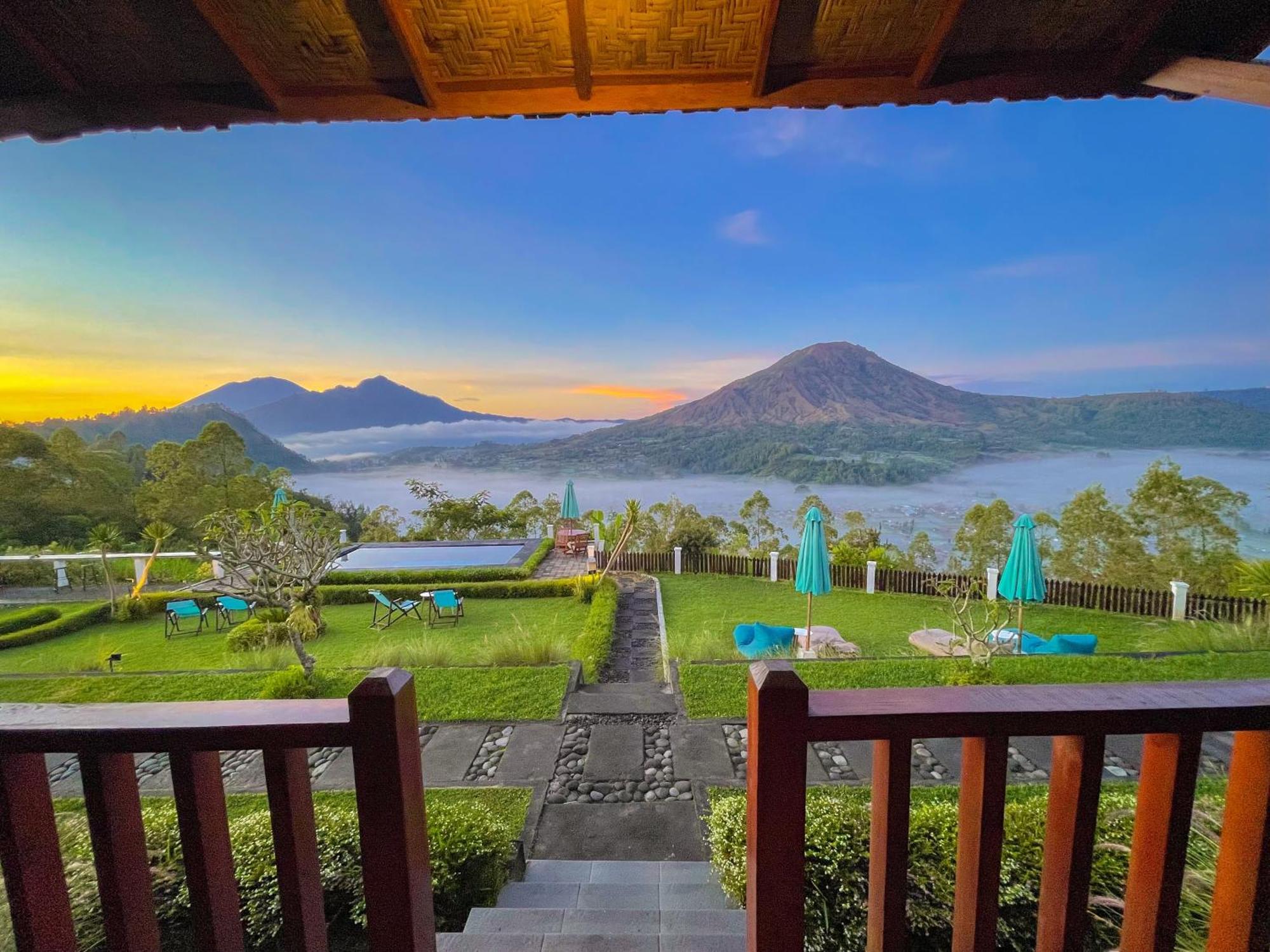 Pinggan Caldera Bed and Breakfast Baturaja  Exteriör bild