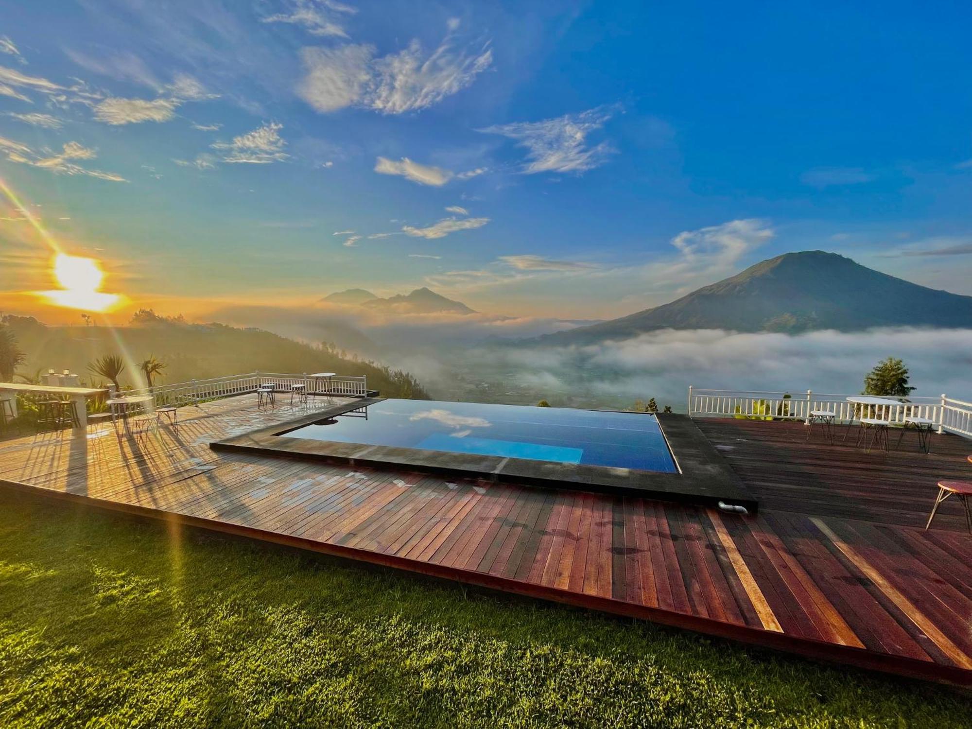 Pinggan Caldera Bed and Breakfast Baturaja  Exteriör bild